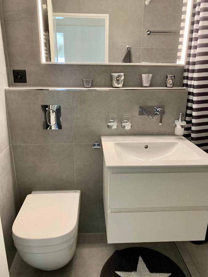 Holiday Apartment Bolgen - Close To Everything! Bolgen, Jakobshorn, Bus Stop, Train Station, Supermarket, Ski School, Ski Rentals, Restaurants And More! Davos Luaran gambar