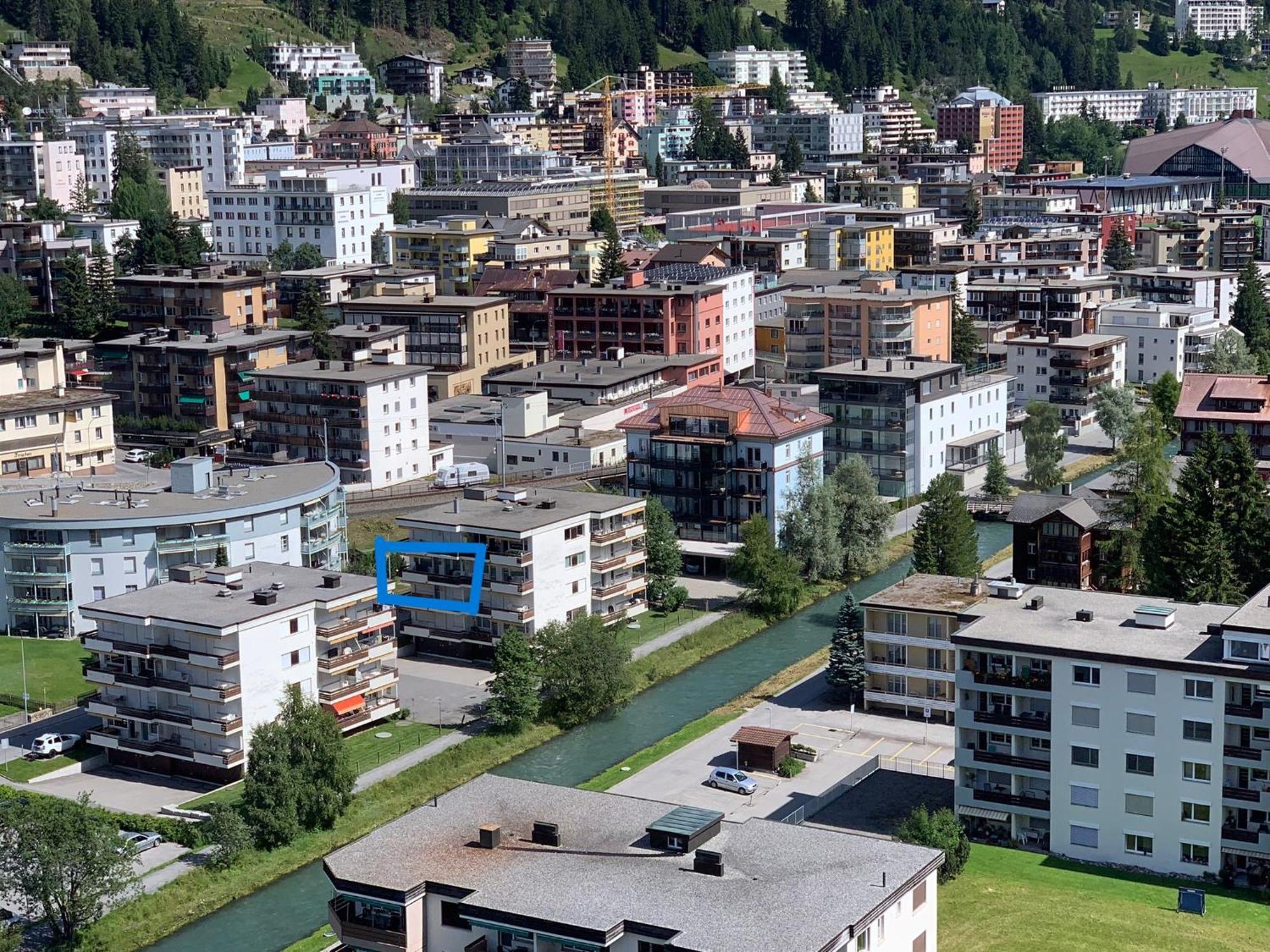 Holiday Apartment Bolgen - Close To Everything! Bolgen, Jakobshorn, Bus Stop, Train Station, Supermarket, Ski School, Ski Rentals, Restaurants And More! Davos Luaran gambar